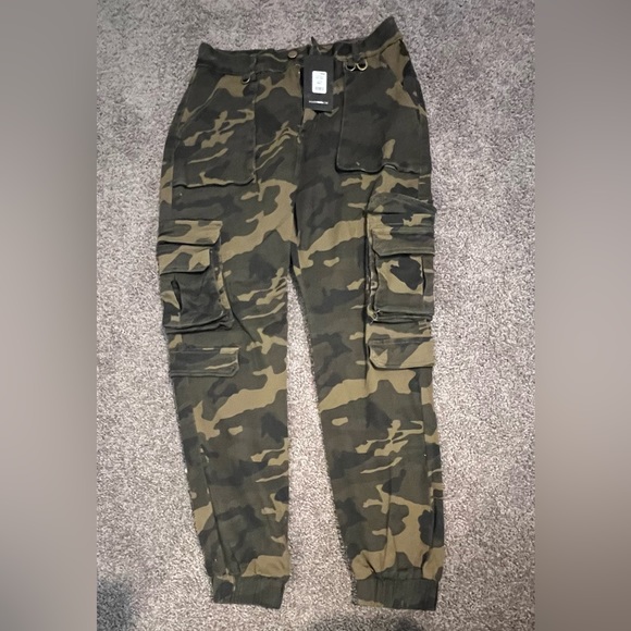Fashion Nova Pants - Fashion Nova Camo Cargo Pants